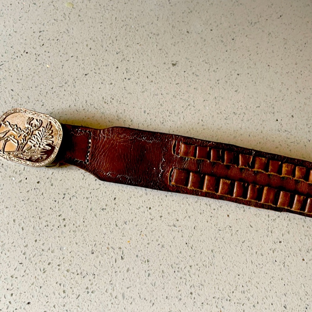 Beautiful vintage bullet holder- handmade leather